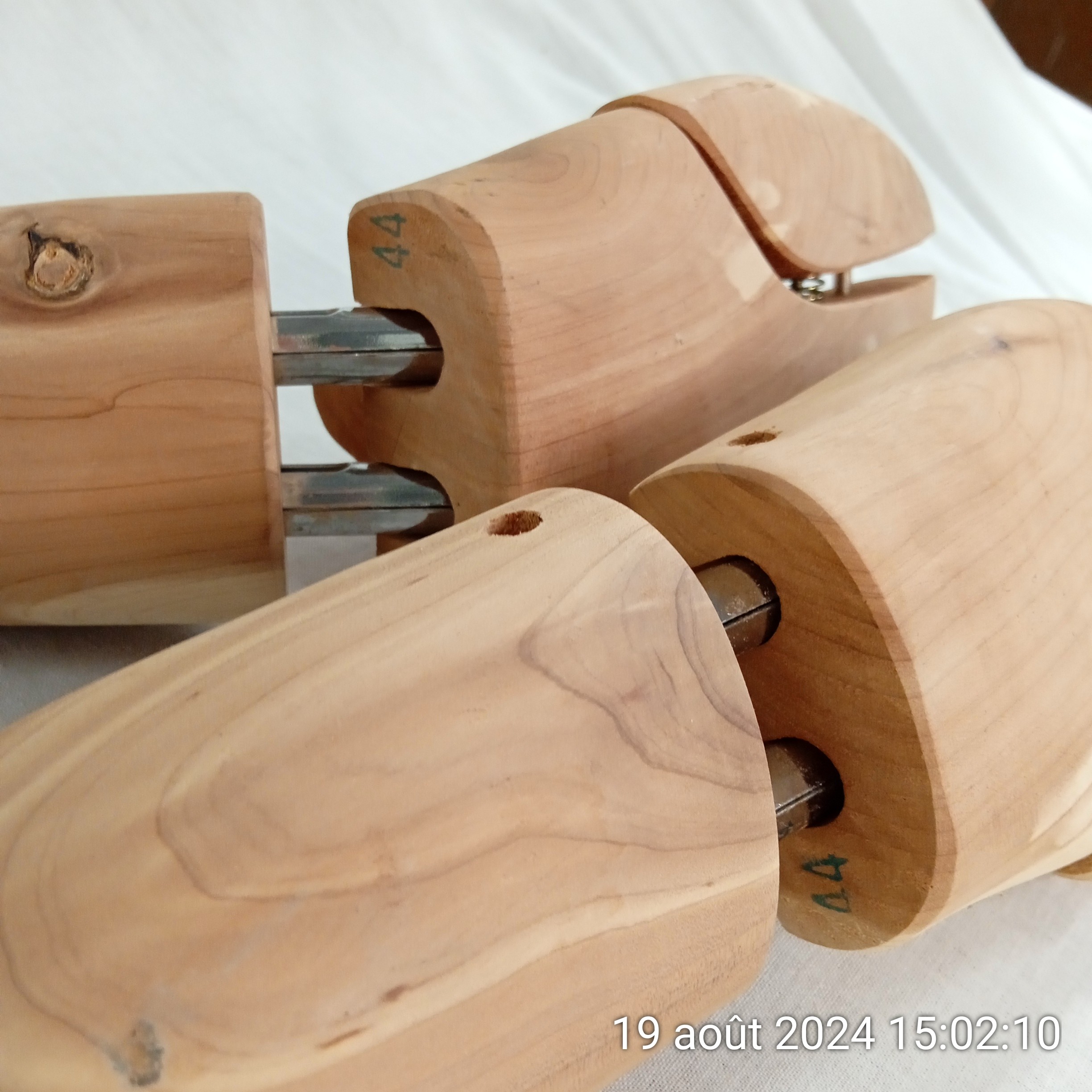 Embauchoirs FINSBURY taille 44 en cèdre - Très bon état - Photo 4